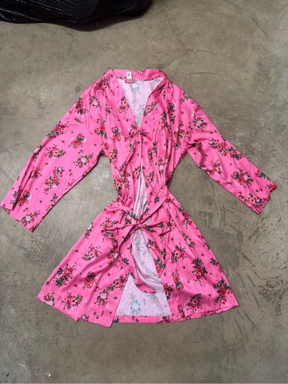 Victoria Secret Floral Pink Robe - Picture 3 of 6